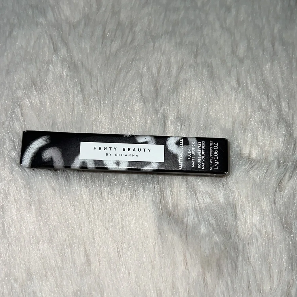 FENTY BEAUTY Mattemoiselle Plush Matte Lipstick